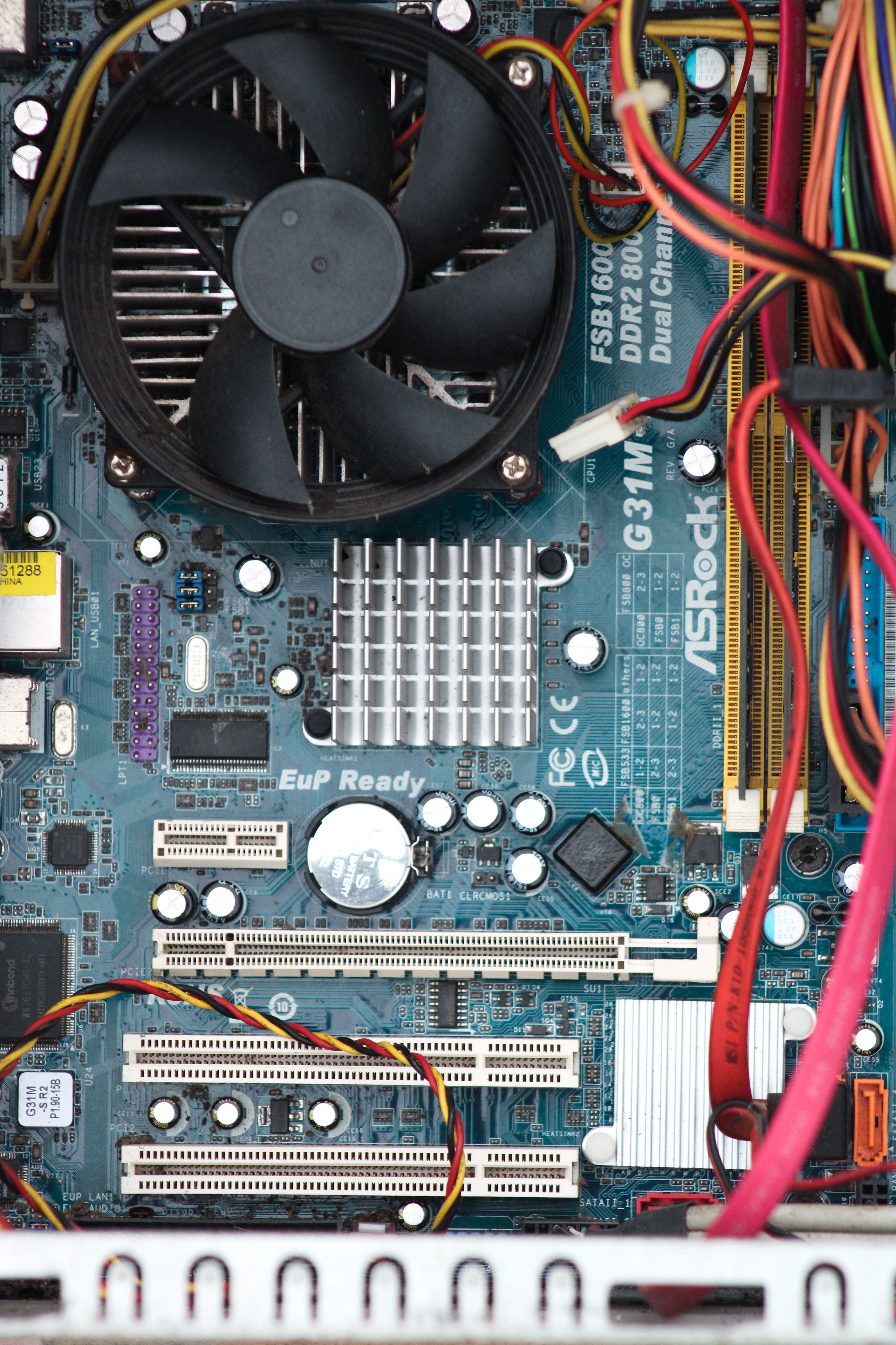 Carte mère ASRock — montage PC sur mesure CDP Informatique